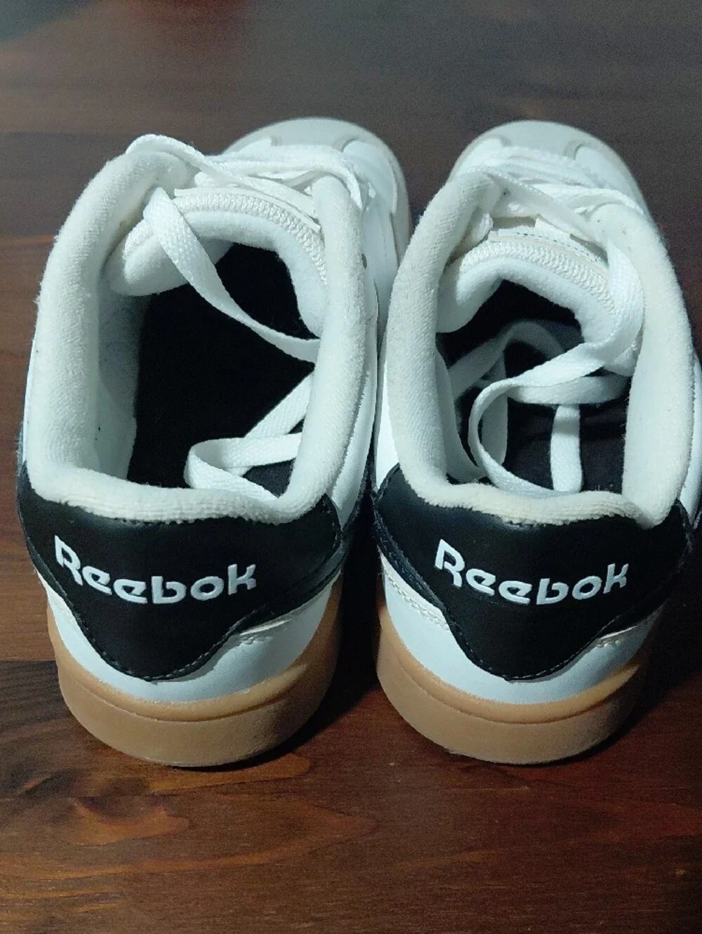 Reebok Men’s White, Gray & Black Low-Top Sneakers